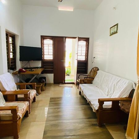 Green Island Homestay Riverside Kozhikode Exterior photo