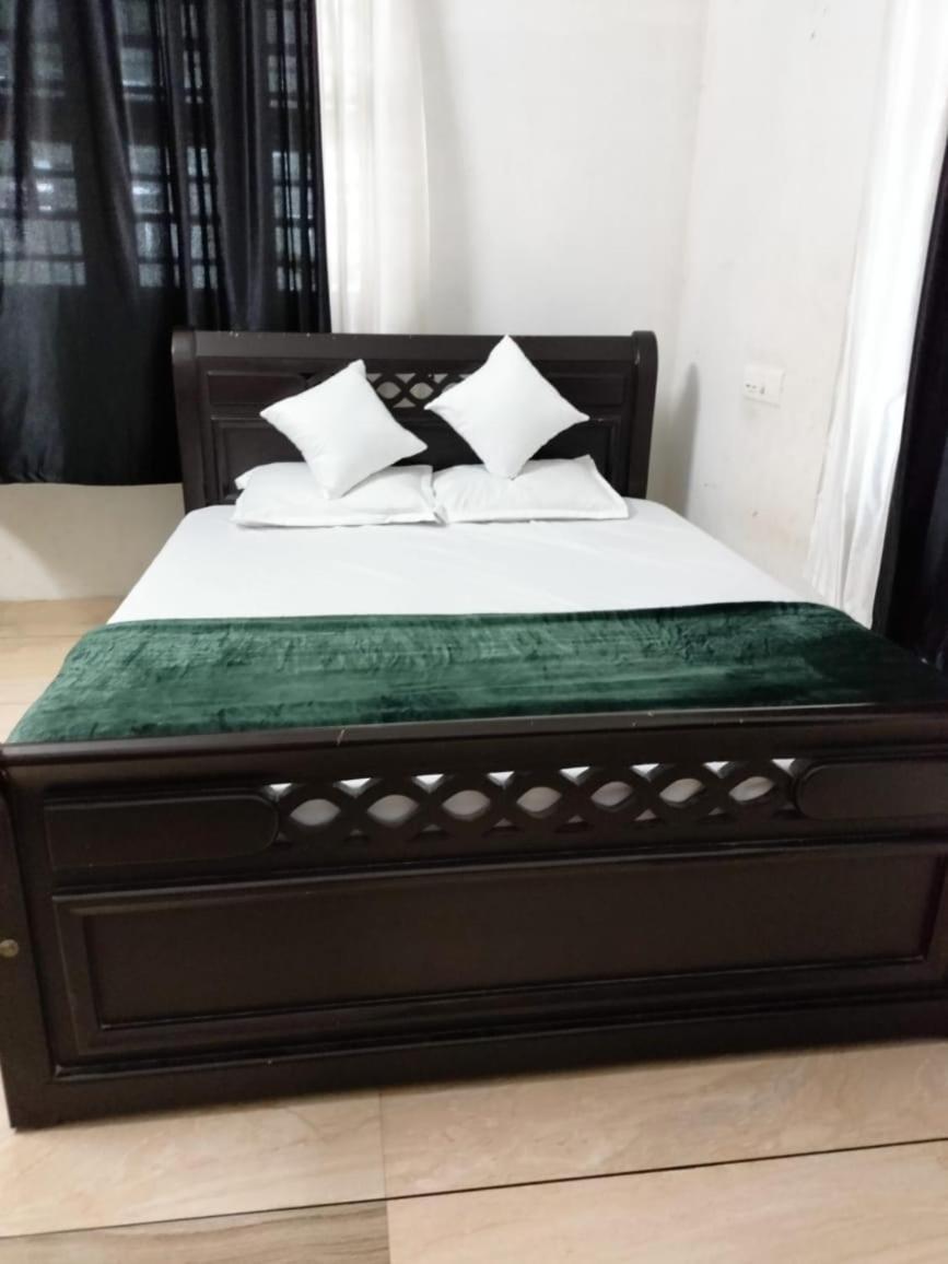 Green Island Homestay Riverside Kozhikode Exterior photo